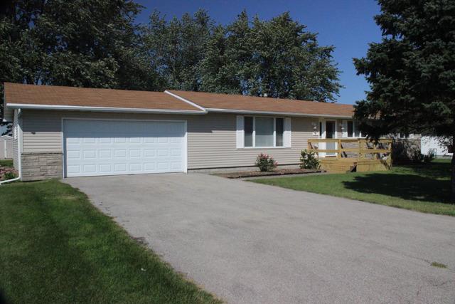 2 E Centennial Ct., Piper City, IL 60959