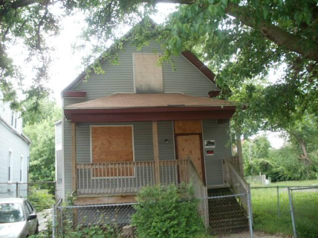 7732 S Muskegon Ave., Chicago, IL 60649