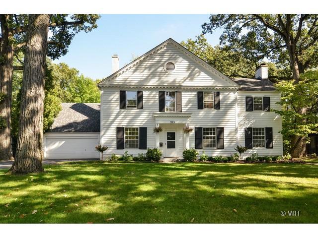 925 Skokie Ridge Dr., Glencoe, IL 60022