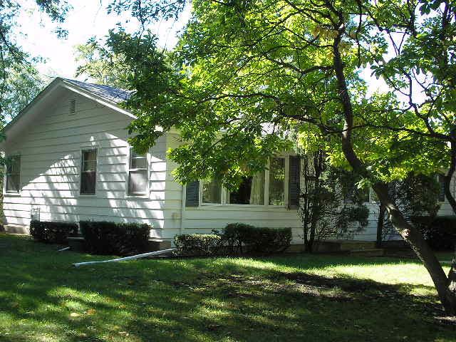 813 Alann Dr., Joliet, IL 60435