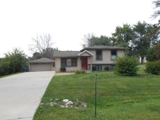 703 Valley View Dr., Schaumburg, IL 60193