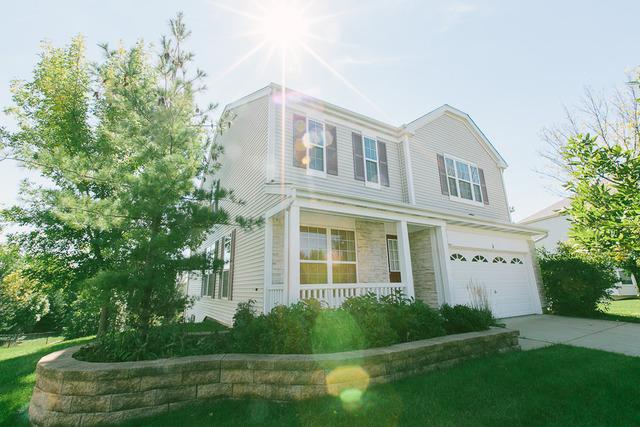 1 Buckskin Ln., Streamwood, IL 60107