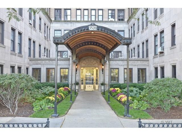 3520 N Lake Shore Dr. #6J, Chicago, IL 60657