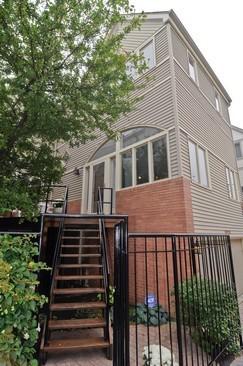 1127 W Cornelia Ave., Chicago, IL 60657