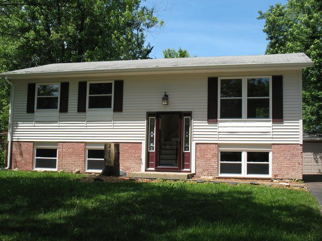 225 Monterey Dr., Bolingbrook, IL 60440