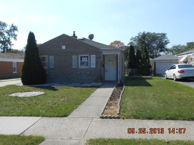 2710 Calwagner St., Franklin Park, IL 60131