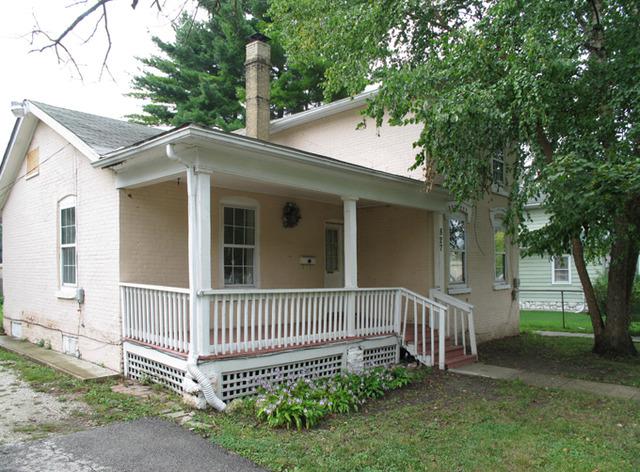 825-27 Columbia St., Aurora, IL 60505