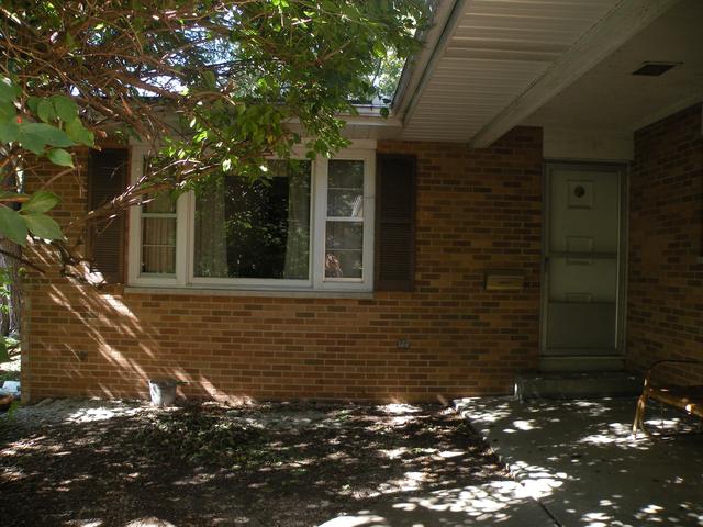 12 N Adams St., North Aurora, IL 60542