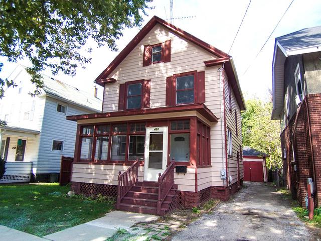 451 Spruce St., Aurora, IL 60506