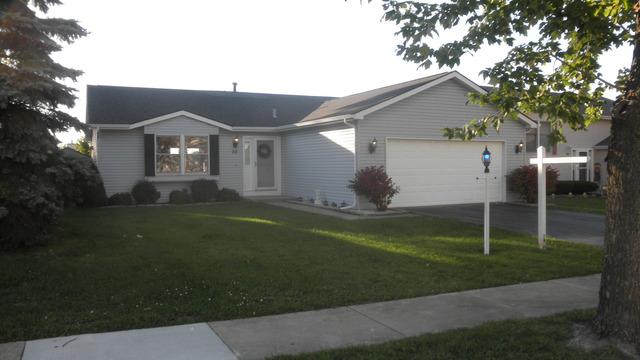 28 Evergreen Dr., Streamwood, IL 60107