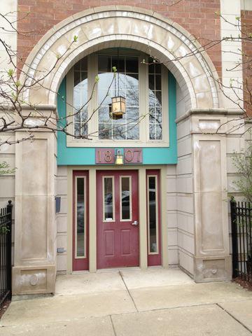 1807 W Addison St. #3E, Chicago, IL 60613