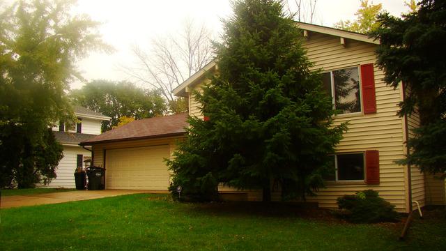 527 Willow Ct., Waukegan, IL 60085