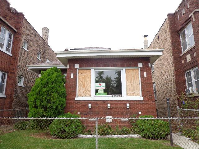 8214 S Laflin St., Chicago, IL 60620