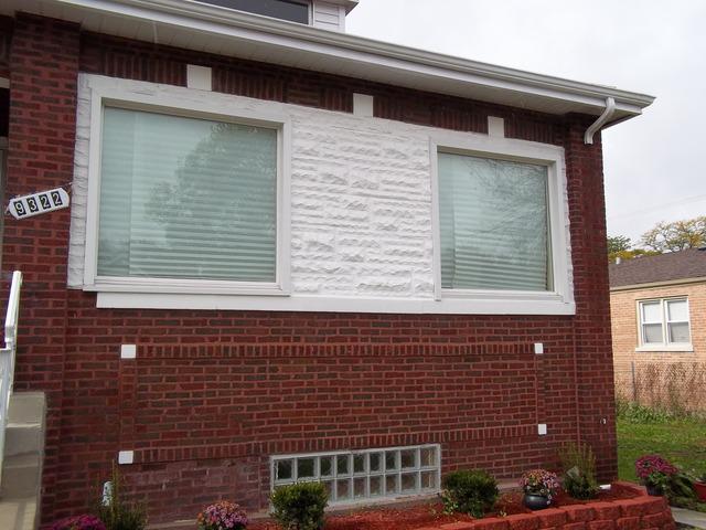 9322 S Colfax St., Chicago, IL 60617
