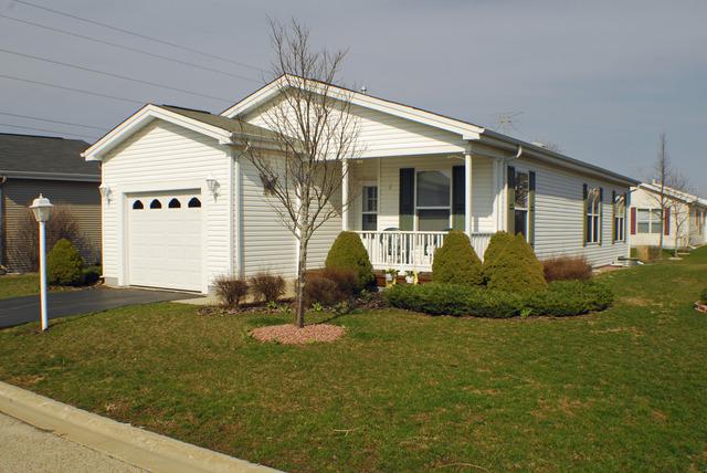 273 Rodeo Dr., Grayslake, IL 60030