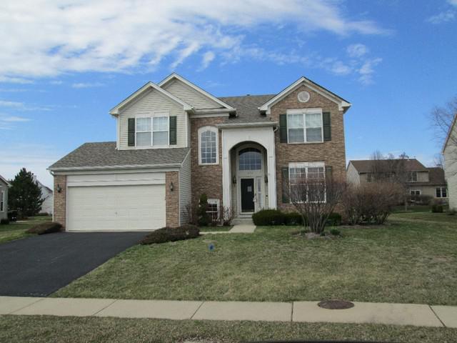 371 Whitehall Ln., Algonquin, IL 60102