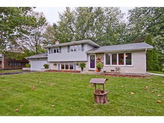 12244 Walker Rd., Lemont, IL 60439