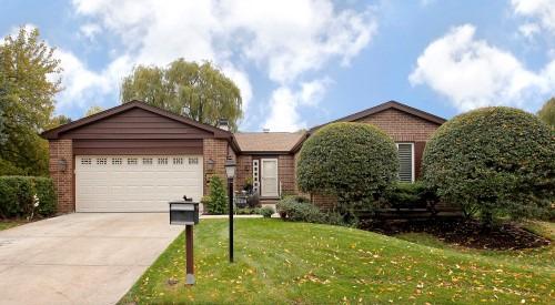 4524 Lindenwood Ln., Northbrook, IL 60062