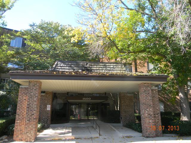 1500 Robin Cir. #123, Hoffman Estates, IL 60194