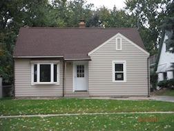 429 S Commonwealth Ave., Aurora, IL 60506