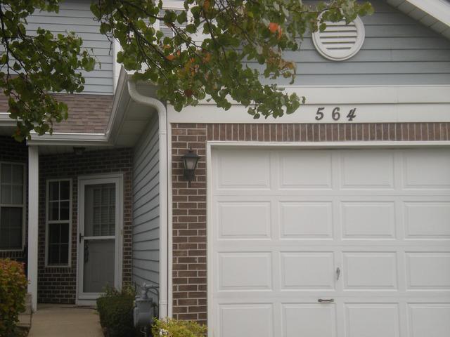 564 Woodcrest Dr., Mundelein, IL 60060