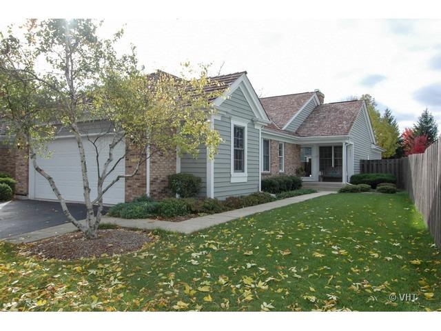 457 Park Barrington Dr., Barrington, IL 60010