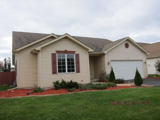 210 Clover Chase Cir., Woodstock, IL 60098