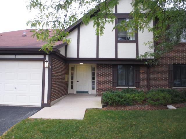 879 E Coach Rd. #1, Palatine, IL 60074