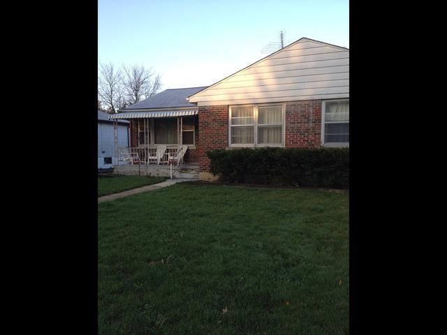 44 Westend Ave., Westmont, IL 60559