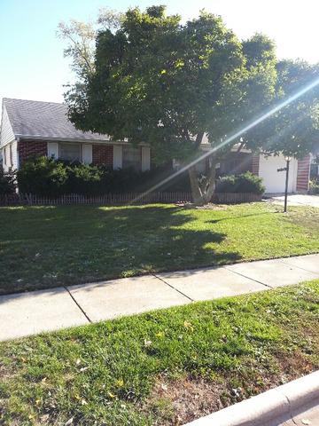 713 Essex Ave., Romeoville, IL 60446