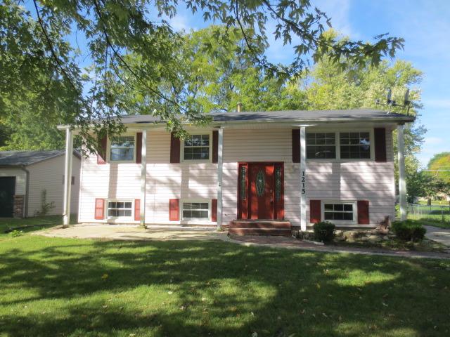 1215 Mondale Dr., Rockford, IL 61108