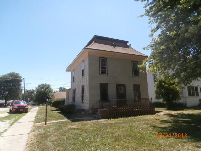 506 W Station St., St. Anne, IL 60964