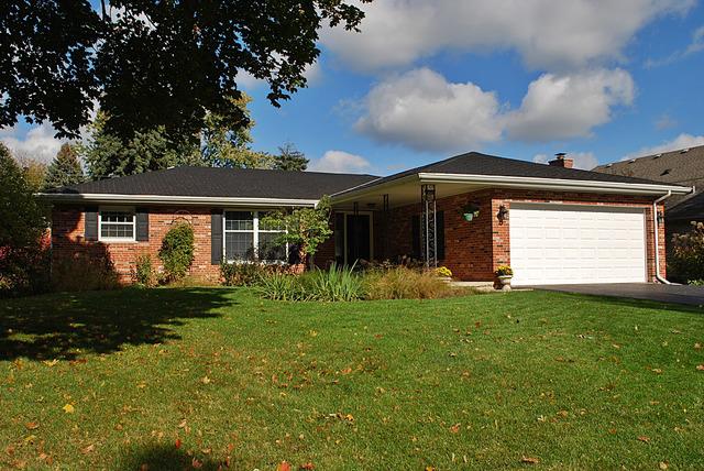 821 Marion Ave., Geneva, IL 60134