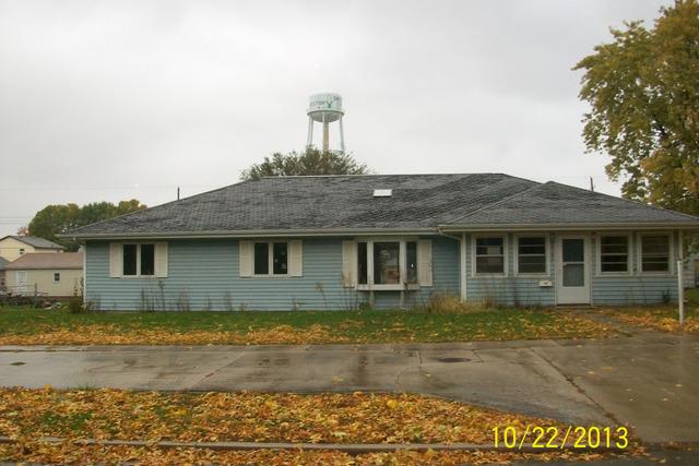 410 W Washington Ave., Hoopeston, IL 60942