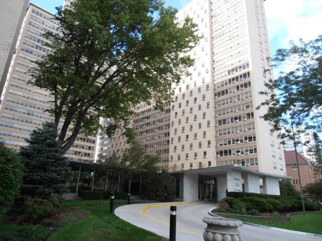 3950 N Lake Shore Dr. #524, Chicago, IL 60613