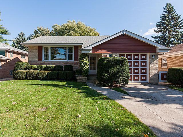 1013 Community Dr., La Grange Park, IL 60526