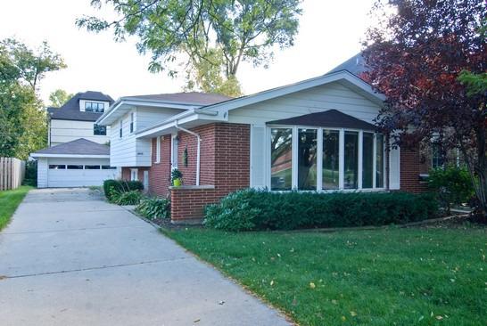 1025 S Catherine Ave., La Grange, IL 60525