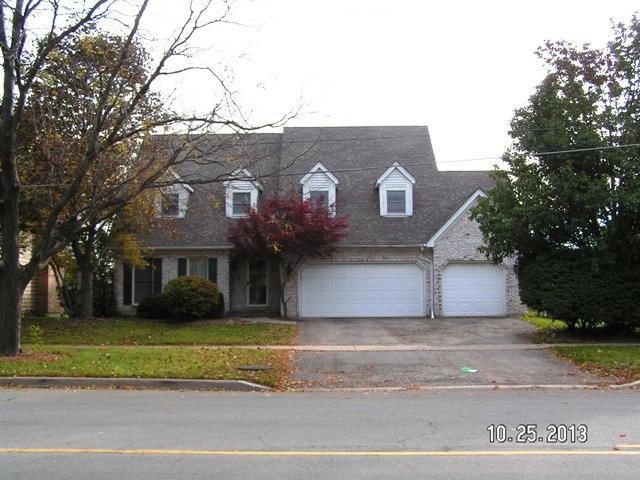 638 Olesen Dr., Naperville, IL 60540