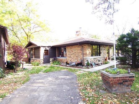 73 Riverside Dr., Yorkville, IL 60560