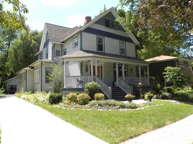 822 Garfield Ave., Aurora, IL 60506