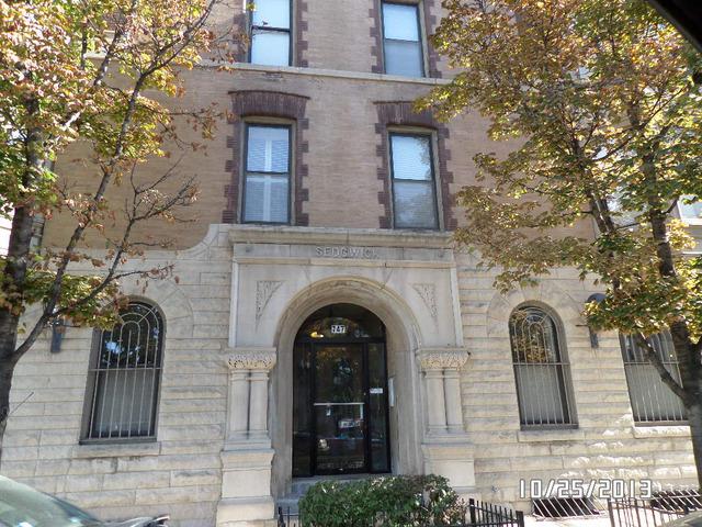 747 N Sedgwick St. #4RN, Chicago, IL 60654