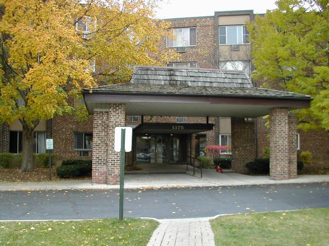 1375 Rebecca Dr. #302, Hoffman Estates, IL 60169