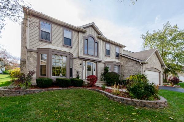 935 Harmon Blvd., Hoffman Estates, IL 60169