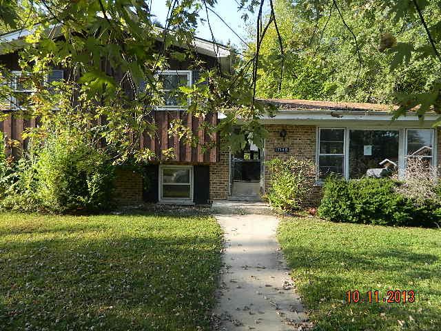17148 Evans Dr., South Holland, IL 60473