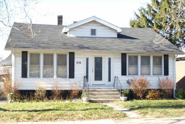 856 State Line Rd., Calumet City, IL 60409