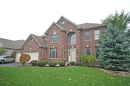 846 Farm Dr., West Chicago, IL 60185