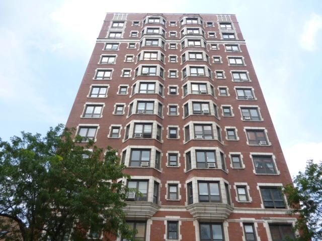 732 W Bittersweet Pl. #102, Chicago, IL 60613