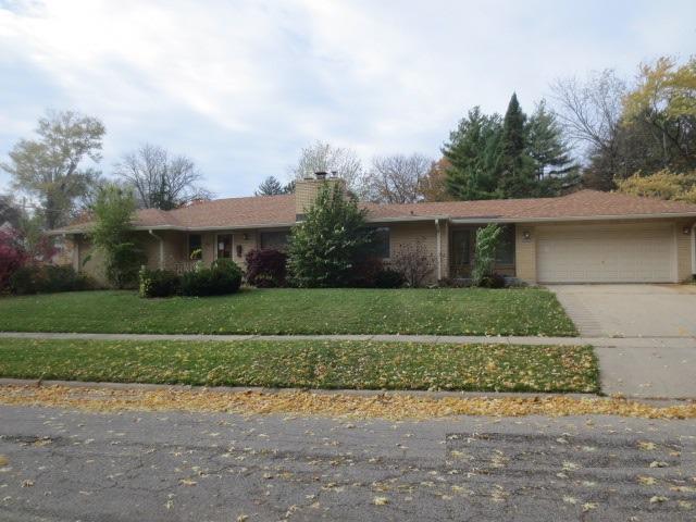 904 Scottswood Rd., Rockford, IL 61107