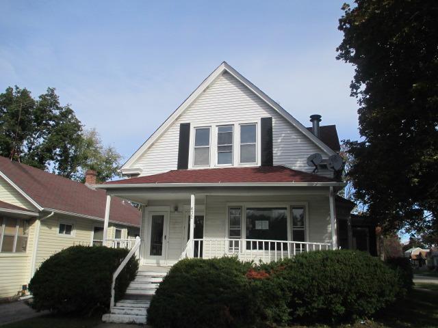 632 Massena Ave., Waukegan, IL 60085
