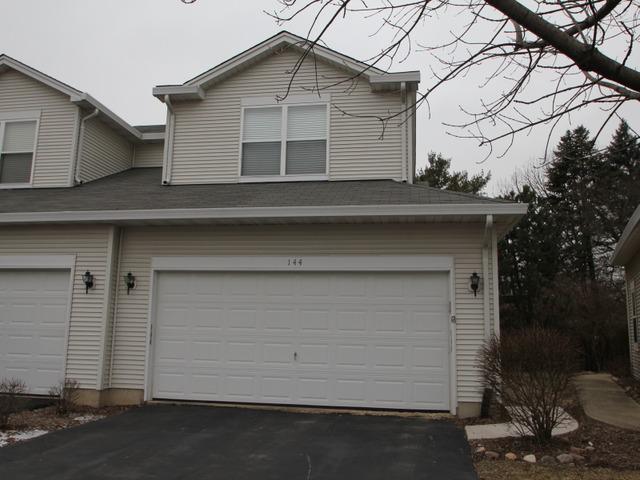 144 Woodland Cir., North Aurora, IL 60542